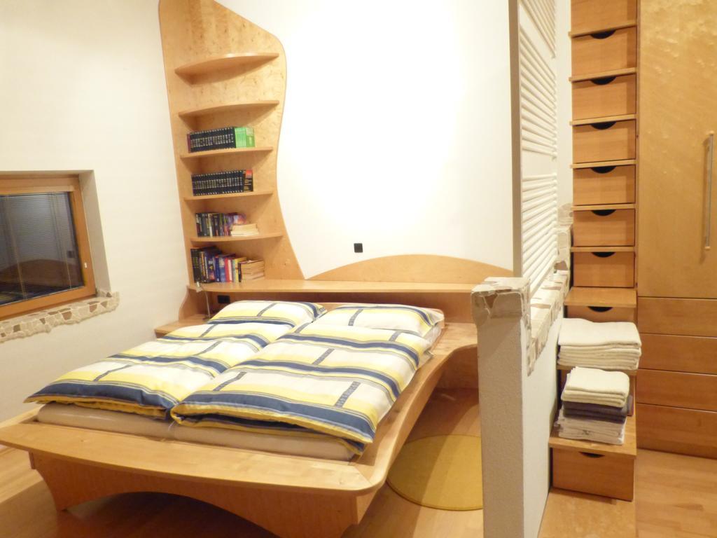 Sagmeister Loft Apartment Jenig Phòng bức ảnh
